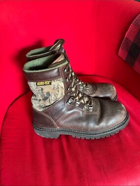 GORE-TEX Brown Leather Men's Hunting Boots with Camo Fabric